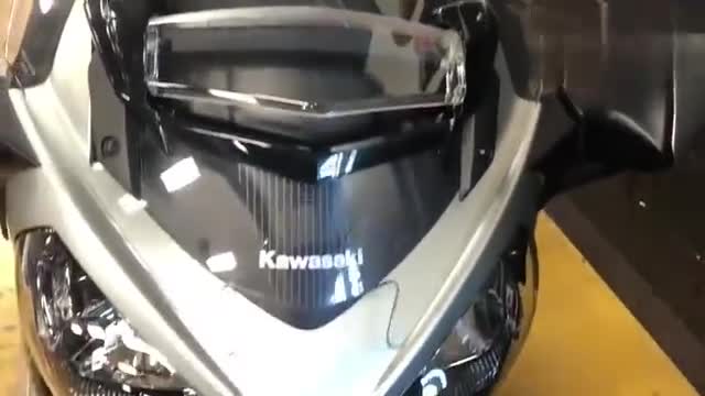 实拍川崎全新GTR1400,用轴传动,排量