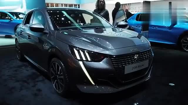 实拍标致两厢车208,颜值出众,和飞