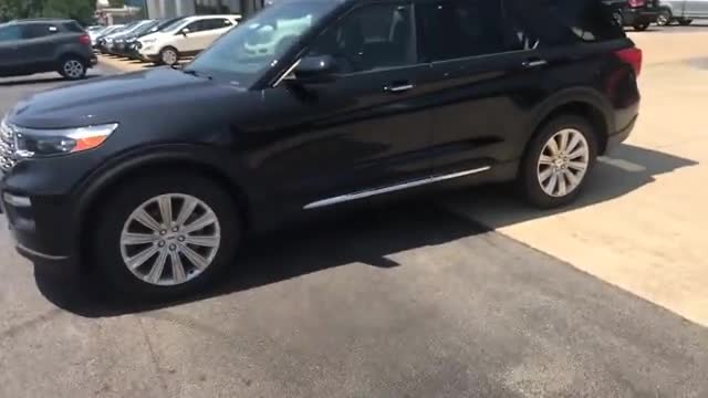 2020款福特探险者六座版到货，全新布局，看到中控心动了