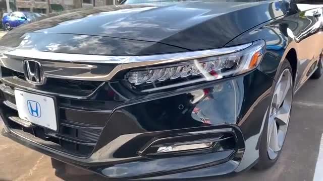 2021款本田雅阁入库实拍，按下钥匙开启后备箱，我放弃了凯美瑞