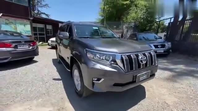 高清实拍2021款丰田普拉多高配版，配置如此霸道，我放弃了帕杰罗