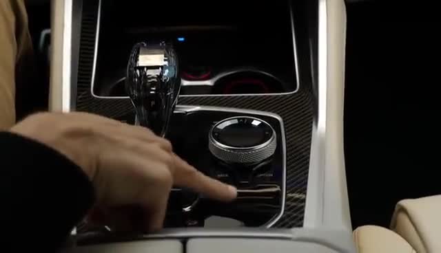 性能十足全新宝马X6M50i档杆设计