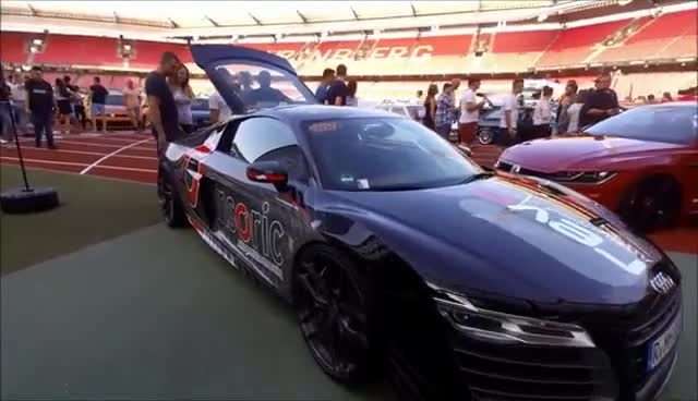 奥迪R8REVO改装版实拍