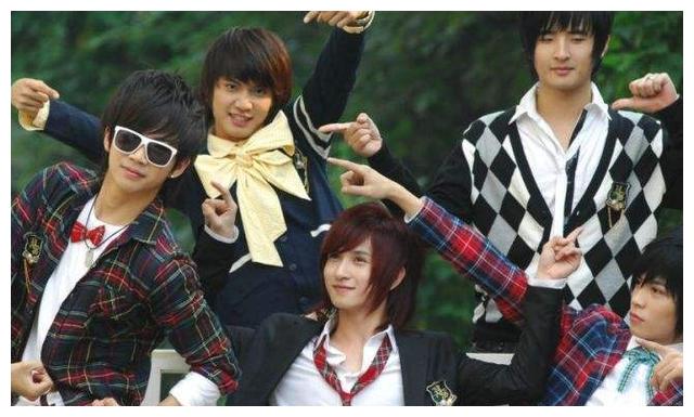 霍尊健身房被偶遇,本人身高1米8,一身肌肉,网友:被脸给骗了