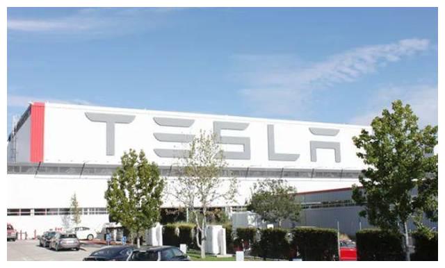 东湾 | Tesla东湾车厂持续关闭, 马斯克坐不住了...