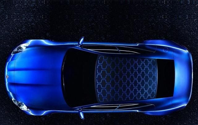 Fisker Karma车身有力量感，内饰是优点，整体实用性高