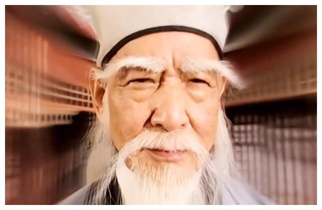 扫地僧三尺气墙无敌江湖,对高深武功免疫,无人能破?有3人能破