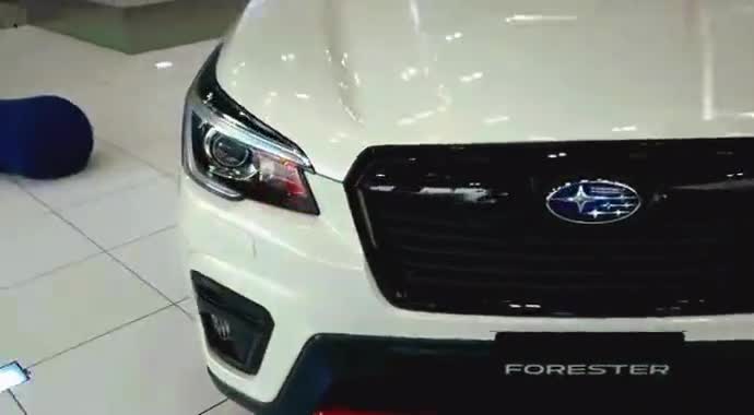 大气动感，实拍新款斯巴鲁森林人