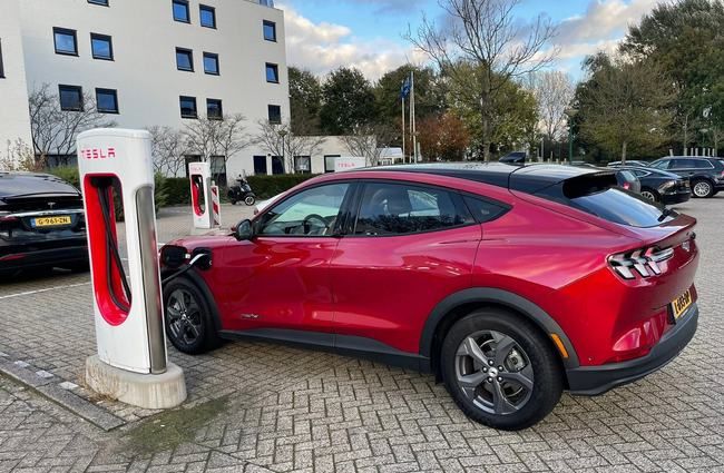 什么品牌都能充!特斯拉正式开放荷兰境内超充站,国内也快了?休闲区蓝鸢梦想 - Www.slyday.coM 什么品牌都能充!特斯拉正式开放荷兰境内超充站,国内也快了?休闲区蓝鸢梦想 - Www.slyday.coM