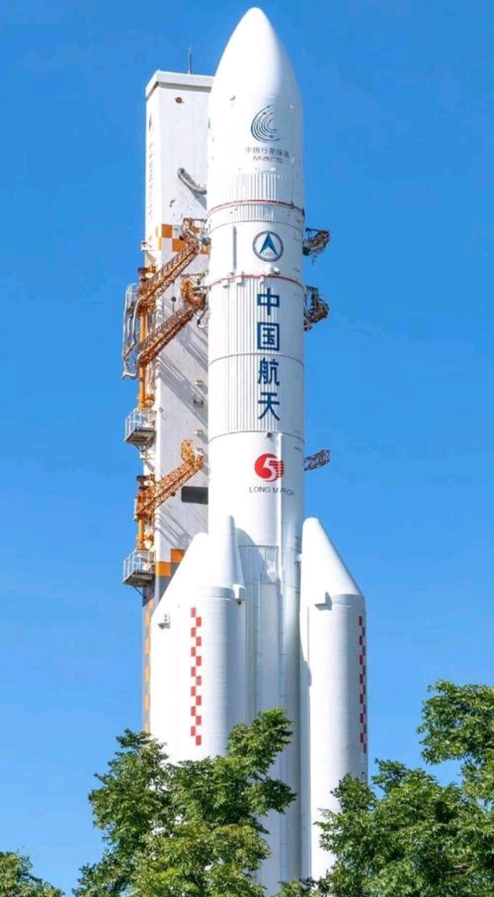 火星车还未来得及取名就给天问一号带着奔向火星了