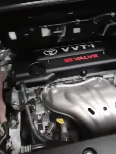 爱车发动机清洗焕然一新。