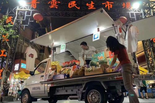 地摊经济火爆全国，五菱成“地摊神车”，摆地摊如何选择座驾