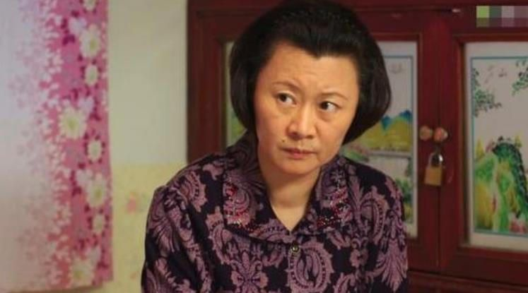 乡村爱情谢广坤媳妇赵海燕个人资料戏外的她很有气质