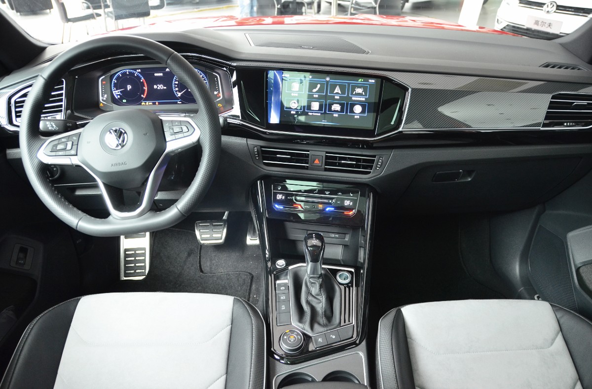 007探店：这次我的牌是“王炸” 一汽-大众探岳X静态体验