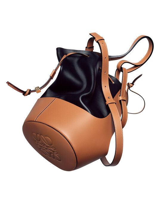 Loewe 2020秋冬系列-朴素与华丽兼容并收的时装乐园