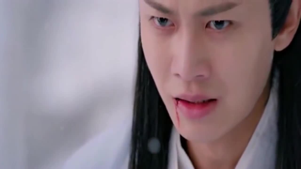 紫萱刚回来就又为了白夭夭,受天雷之刑!太虐了