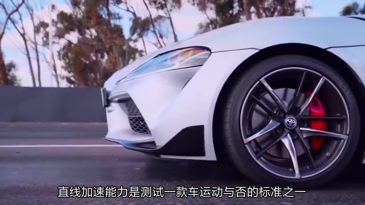 Supra单挑高尔夫R，小钢炮和跑车的差别一目了然！