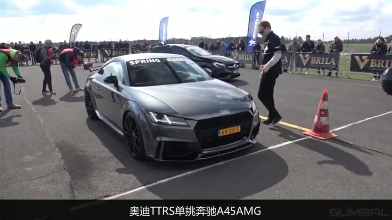 几十万的性能车，奔驰A45和奥迪TT的差距一目了然！