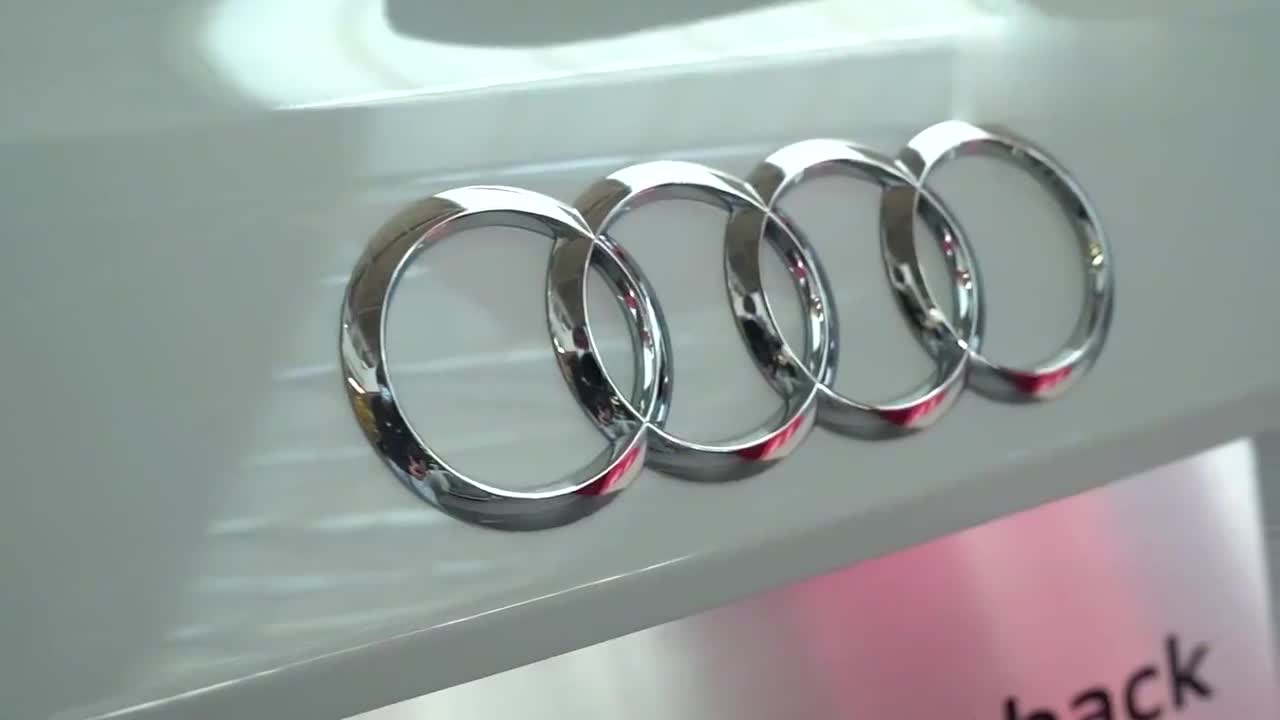 全新奥迪A3质感完胜老款，入门果真高配？