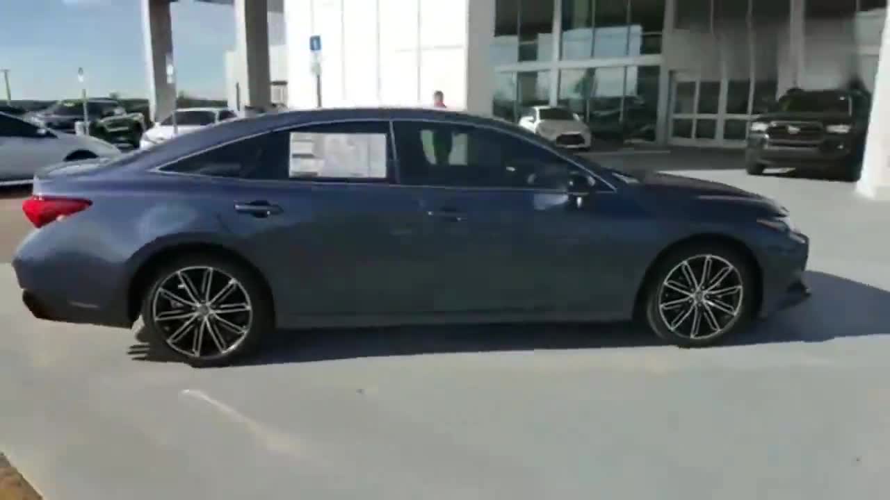 喜欢mpv的不要错过了，实拍丰田亚洲龙外观内饰