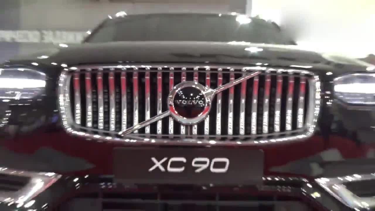 2020款沃尔沃XC90T8抢先实拍，打开车门坐进驾驶室买不买看着办