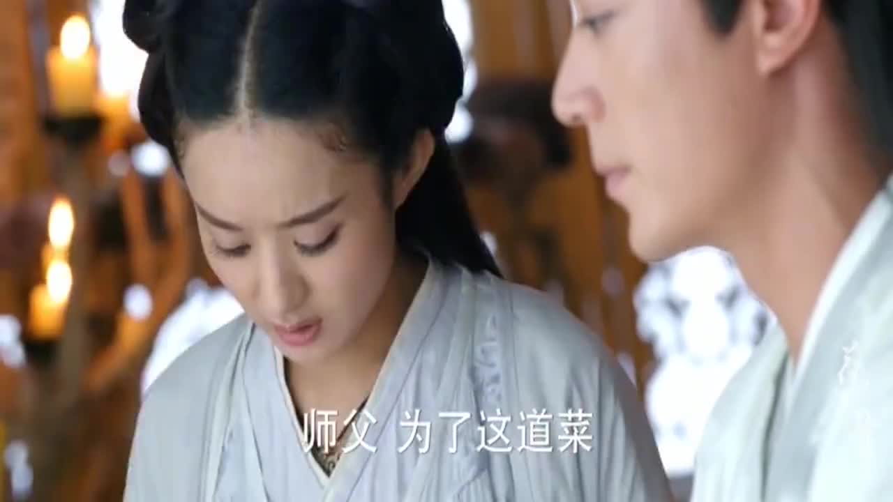 小骨把子画的药材弄坏被罚倒立看书心疼小骨