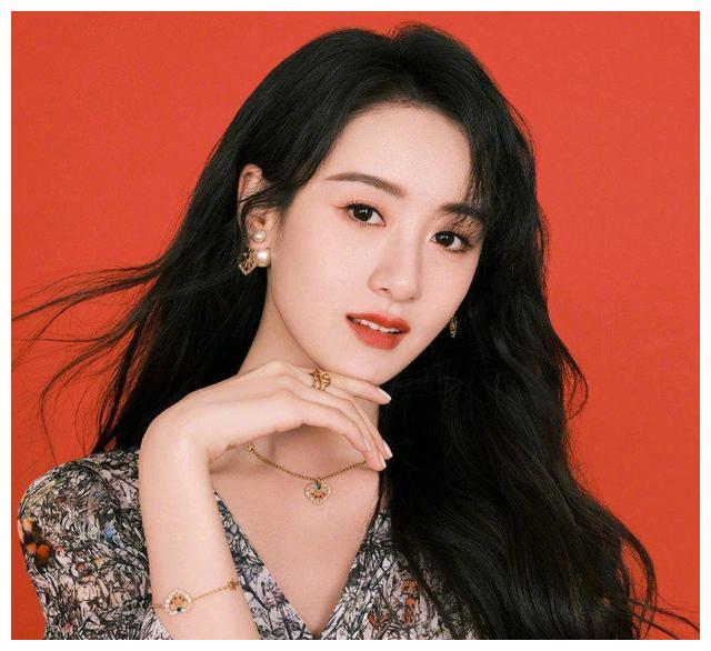 罗云熙袁冰妍邓伦等九位艺人的娱乐消息