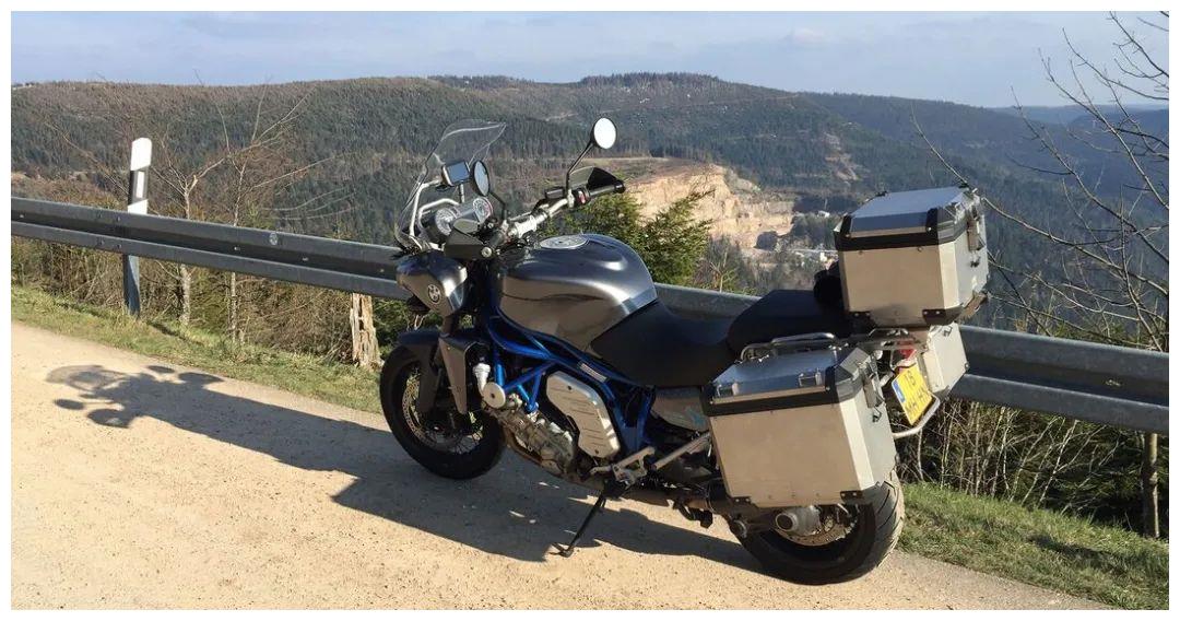 宝马k1600gt官方售价,宝马k1600gtl价格 宝马k1600gs独一无二的直列六缸水鸟