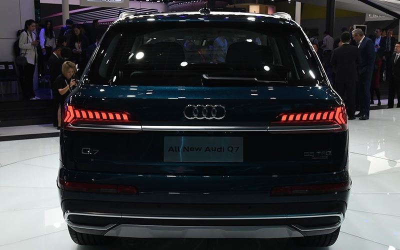 奥迪q7新款2020,奥迪q3新款2020 新款奥迪q7上市,配置矩阵led大灯,搭载8速自动变速箱