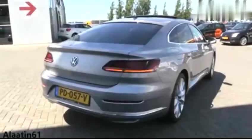 全新大众CC打开无框车门，才发现内饰有多豪华