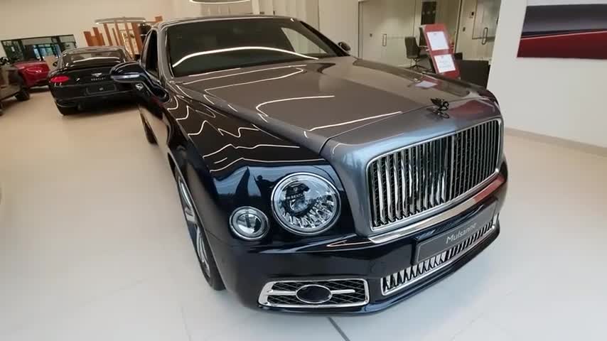 新车到店，2020款宾利慕尚Speed，打开后排那刻才是惊艳的开始！