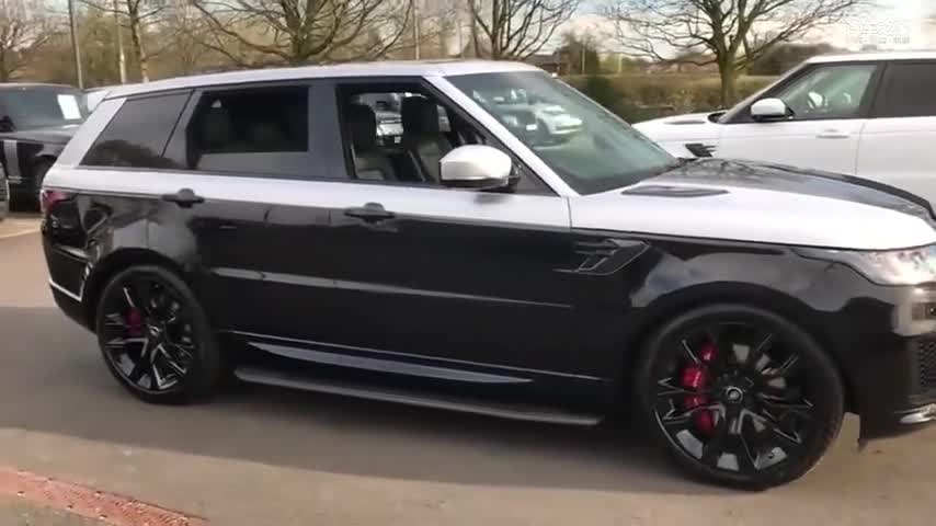 霸气运动硬朗十足，内外实拍双拼色路虎揽胜运动版