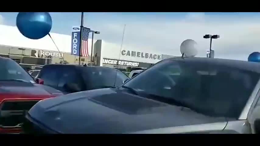 2020款福特猛禽入库实拍，近距离了解完实车后，买不买自己看着办