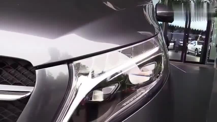 2020款全新奔驰V300d，看完外观和内饰后