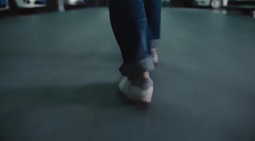 没有后驱，不算豪华，凯迪拉克最新沙雕广告