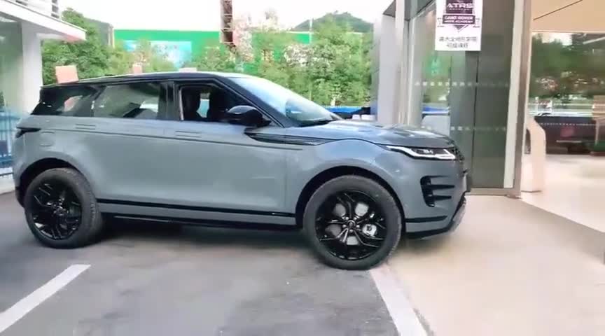 全新一代揽胜极光首发运动定制