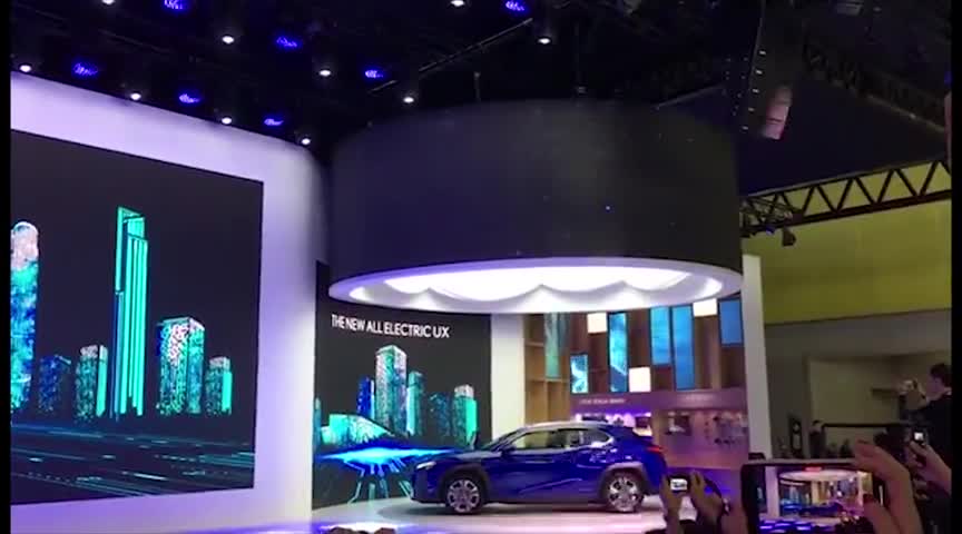 雷克萨斯首款纯电动车型UX300E亮相广州车展！三重监控助力安全