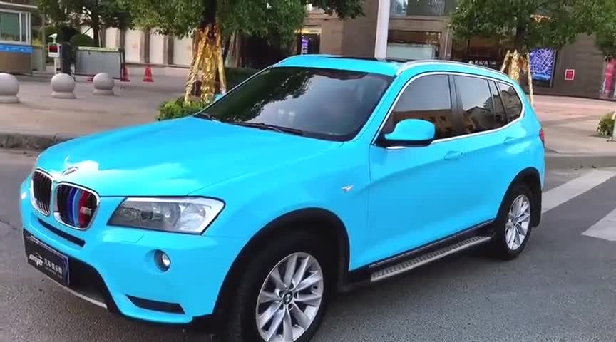 宝马靓丽的车衣，你喜欢吗