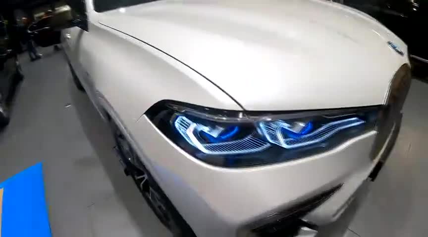 2020款宝马X7M50i到店实拍