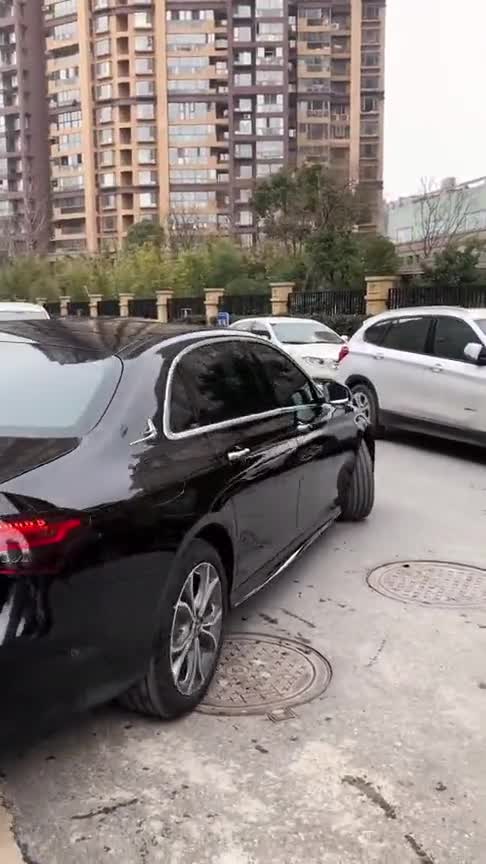 奔驰全新E级，宝马5系和奥迪A6，看到它都慌了！