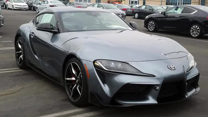 丰田Supra实拍搭3.0T宝马引擎_4秒内即破百