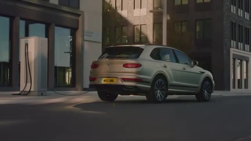 实拍：新款宾利混合动力车型外观内饰，土豪专属！