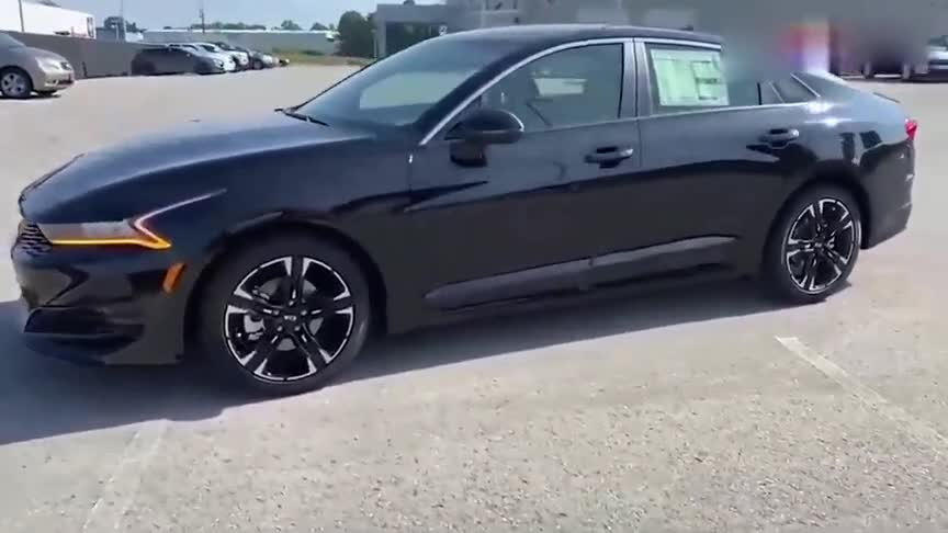 起亚K5凯酷实车展示