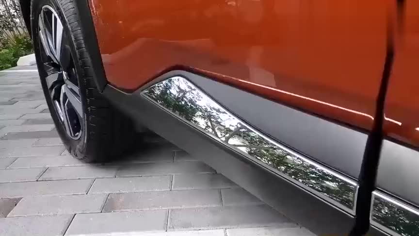 日产奇骏实车展示，近距离了解外观内饰