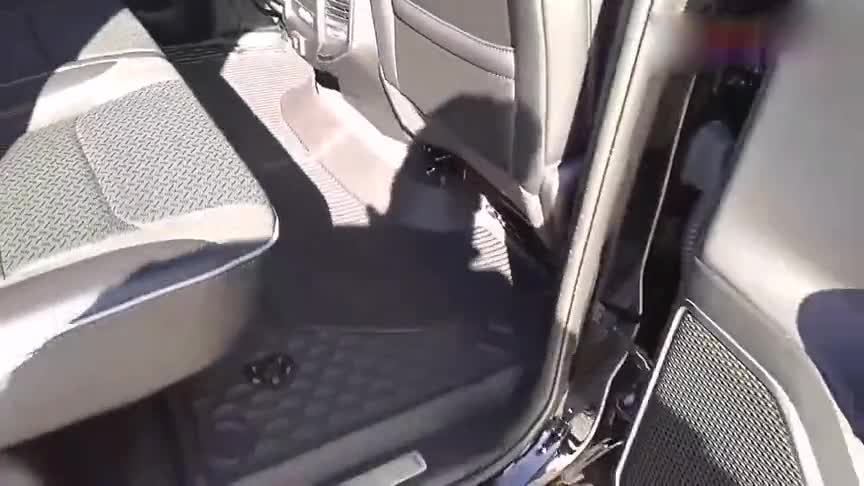 2020款道奇公羊1500实车展示