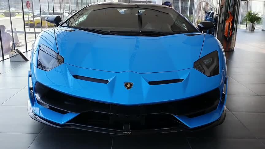 豪车馆半日游：2021兰博基尼AventadorSVJ高清实拍！