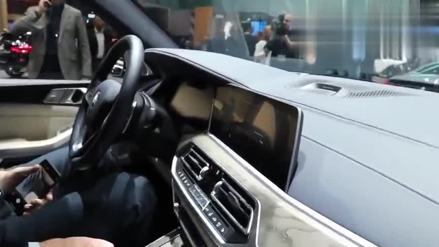 全新宝马X7高清展示