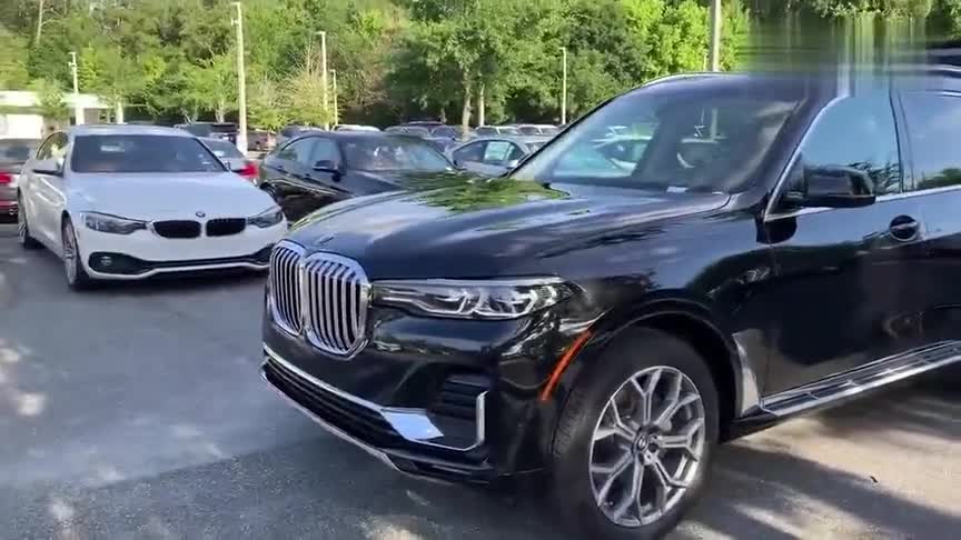 最新款宝马X740i实拍这全新的内饰真的太豪华了！