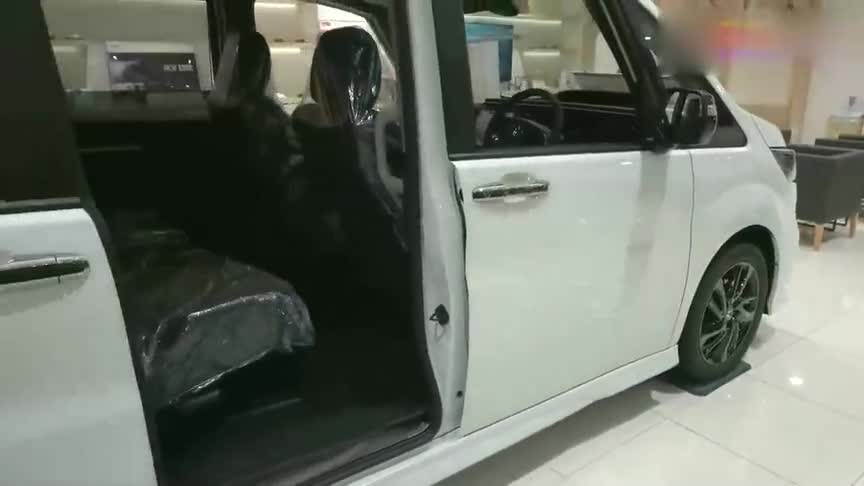 本田全新MPV了解完外观和内饰