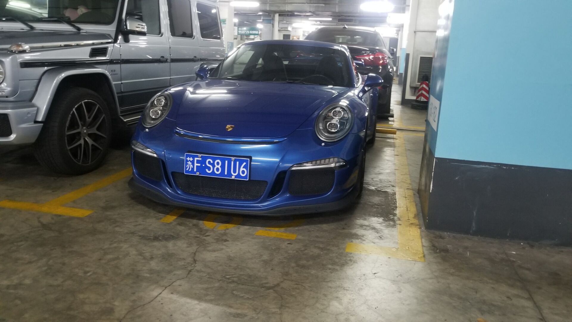 南通中南城实拍保时捷GT3跑车，外观充满了战斗感！